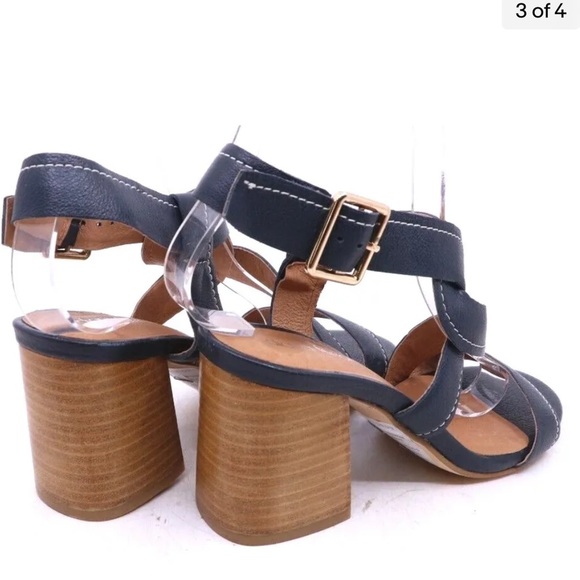 Size 37 NWT sandler navy sandals with block heels. Worn once only. - Picture 3 of 5